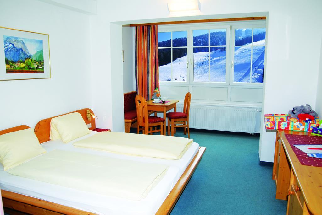 Kinder- Und Familienhotel Nockalm Innerkrems Exterior foto